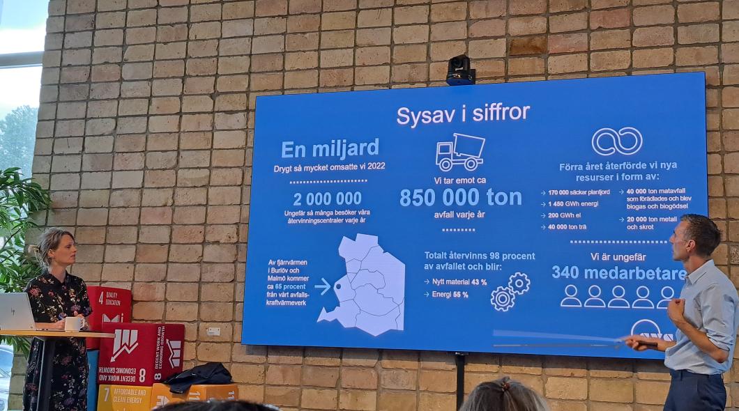 Zdjęcie przedstawia szkolenie podczas wizyty studyjnej w Szwedzkim zakładzie utylizacj