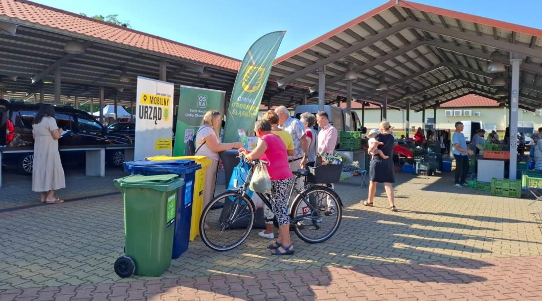 mobilny urząd na targowisku