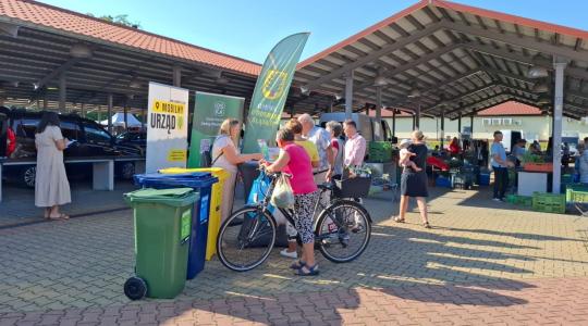 mobilny urząd na targowisku