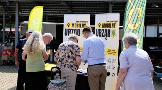 Mobilny Urząd na targowisku