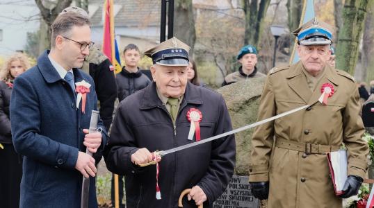 Uhonorowanie 102-letniego porucznika Józefa Giedrysa