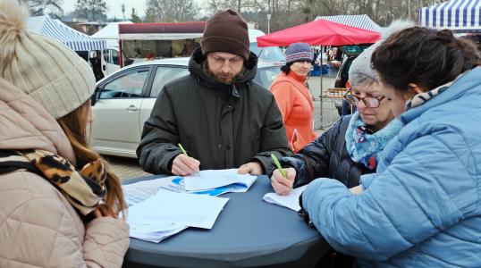 Konsultacje na targowisku